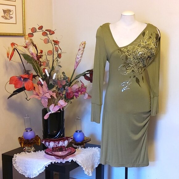 NWT I.AM.GIA Women's High Quality Long Sleeve V Neck Floral Embroidery Dress - Picture 3 of 8